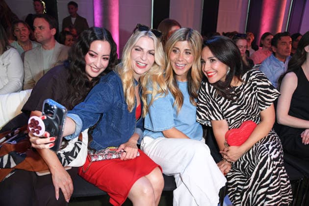 Miyabi Kawai, Tanja Buelter, Panagiota Petridou, Nina Moghaddam bei der ERNSTING™S FAMILY FASHION SHOW HERBST WINTER 2026 im Empire Riverside Hotel in Hamburg am 16.06.2026 *** Miyabi Kawai, Tanja Buelter, Panagiota Petridou, and Nina Moghaddam at the ERNSTING™S FAMILY FASHION SHOW FALL WINTER 2026 at the Empire Riverside Hotel in Hamburg on June 16, 2026 ,detected_source_language