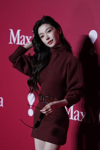 SHANGHAI, CHINA - JUNE 16: Yi Mengling attends the Max Mara Resort 2027 Show on June 16, 2026 in Shanghai, China.  Copyright: xVCGx 111648621937