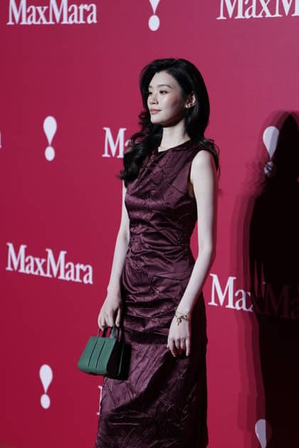 SHANGHAI, CHINA - JUNE 16: Model Ming Xi Mengyao attends the Max Mara Resort 2027 Show on June 16, 2026 in Shanghai, China.  Copyright: xVCGx 111648621651