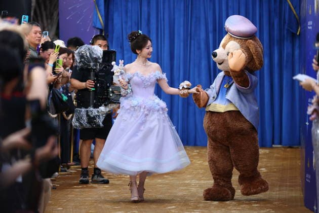 SHANGHAI, CHINA - JUNE 15: Actress Mao Xiaotong attends the special gala for the 10th anniversary celebration of Shanghai Disney Resort on June 15, 2026 in Shanghai, China. A celebration was held on June 15 to mark the 10th anniversary of Shanghai Disney Resort, which first opened to visitors on June 16, 2016.  Copyright: xVCGx 111648593022