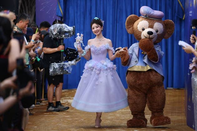 SHANGHAI, CHINA - JUNE 15: Actress Mao Xiaotong attends the special gala for the 10th anniversary celebration of Shanghai Disney Resort on June 15, 2026 in Shanghai, China. A celebration was held on June 15 to mark the 10th anniversary of Shanghai Disney Resort, which first opened to visitors on June 16, 2016.  Copyright: xVCGx 111648593025