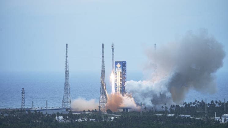 (260617) -- WENCHANG, June 17, 2026 -- A Long March-12 carrier rocket carrying the 22nd group of low-orbit internet satellites blasts off from a commercial spacecraft launch site in south China s Hainan Province, June 17, 2026. China launched a Long March-12 carrier rocket on Wednesday from a commercial spacecraft launch site in the southern island province of Hainan, sending an internet satellite group into space. The rocket lifted off at 10:44 a.m. (Beijing Time) and successfully placed the payload, the 22nd group of low-orbit internet satellites, into the preset orbit, according to the launch site. (Photo by Xinhua) (EyesOnSci) CHINA-HAINAN-INTERNET SATELLITE GROUP-LAUNCH (CN) LiuxJianqiu 