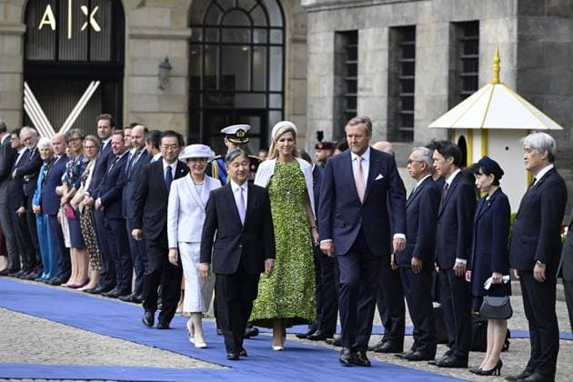 Amsterdam, The Netherlands, 2026-06-17 10:07:16 AMSTERDAM, 17-06-2026, Dam Square At the invitation of King Willem-Alexander and Queen Maxima, Emperor Naruhito of Japan is paying a state visit to the Netherlands. Emperor Naruhito is accompanied by Her Majesty Empress Masako. The state visit is a confirmation of the close and historic relationship between Japan and the Netherlands. The countries share 426 years of bilateral relations. PHOTO: NLBeeld Patrick van Emst In the photo: King Willem-Alexander and Queen Maxima officially welcome Emperor Naruhito and Empress Masako at Dam Square in Amsterdam. After the delegations are introduced, the Royal Military Band Johan Willem Friso plays the national anthems of both countries. This is follo  Copyright: xx x