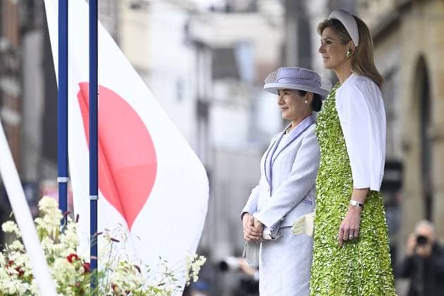 Amsterdam, The Netherlands, 2026-06-17 10:10:58 AMSTERDAM, 17-06-2026, Dam Square At the invitation of King Willem-Alexander and Queen Maxima, Emperor Naruhito of Japan is paying a state visit to the Netherlands. Emperor Naruhito is accompanied by Her Majesty Empress Masako. The state visit is a confirmation of the close and historic relationship between Japan and the Netherlands. The countries share 426 years of bilateral relations. PHOTO: NLBeeld Patrick van Emst In the photo: King Willem-Alexander and Queen Maxima officially welcome Emperor Naruhito and Empress Masako at Dam Square in Amsterdam. After the delegations are introduced, the Royal Military Band Johan Willem Friso plays the national anthems of both countries. This is follo  Copyright: xx x