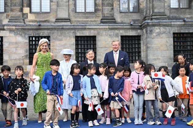 Amsterdam, The Netherlands, 2026-06-17 10:16:37 AMSTERDAM, 17-06-2026, Dam Square At the invitation of King Willem-Alexander and Queen Maxima, Emperor Naruhito of Japan is paying a state visit to the Netherlands. Emperor Naruhito is accompanied by Her Majesty Empress Masako. The state visit is a confirmation of the close and historic relationship between Japan and the Netherlands. The countries share 426 years of bilateral relations. PHOTO: NLBeeld Patrick van Emst In the photo: King Willem-Alexander and Queen Maxima officially welcome Emperor Naruhito and Empress Masako at Dam Square in Amsterdam. After the delegations are introduced, the Royal Military Band Johan Willem Friso plays the national anthems of both countries. This is follo  Copyright: xx x