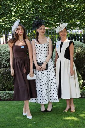 . 17 06 2026. Ascot, United Kingdom. Racegoers arriving on day two of Royal Ascot , United Kingdom .  xStephenxLockx xi-Imagesx IIM-26835-0006