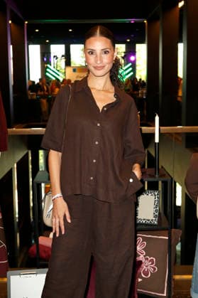 Nadine Menz bei der Ernsting s Family Fashion Show 2026 im Empire Riverside Hotel. Hamburg, 16.06.2026 *** Nadine Menz at the Ernstings Family Fashion Show 2026 at the Empire Riverside Hotel in Hamburg, June 16, 2026,detected_source_language Foto:xC.xTamckex xFuturexImagex ernstings_6731