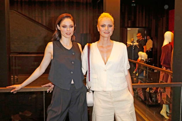Coco Rocha und Franziska Knuppe bei der Ernsting s Family Fashion Show 2026 im Empire Riverside Hotel. Hamburg, 16.06.2026 *** Coco Rocha and Franziska Knuppe at the Ernstings Family Fashion Show 2026 at the Empire Riverside Hotel in Hamburg, June 16, 2026,detected_source_language Foto:xC.xTamckex xFuturexImagex ernstings_6761