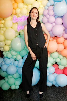 Coco Rocha bei der Ernsting s Family Fashion Show 2026 im Empire Riverside Hotel. Hamburg, 16.06.2026 *** Coco Rocha at the Ernstings Family Fashion Show 2026 at the Empire Riverside Hotel in Hamburg, June 16, 2026,detected_source_language Foto:xC.xTamckex xFuturexImagex ernstings_6775