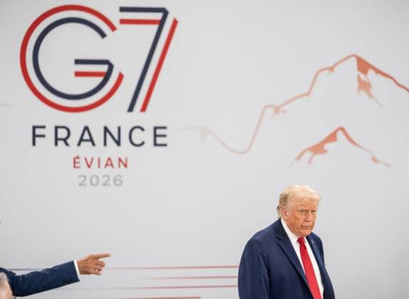 Évian-les-Bains, Frankreich, 17.06.2026: Hotel Royal: G7-Gipfel: US-Präsidnent Donald Trump (Foto: Michael Kappeler, Pool) *** Évian-les-Bains, France, June 17, 2026, Hotel Royal, G7 Summit, U.S. President Donald Trump. Photo by Michael Kappeler, Pool,detected_source_language Copyright: xMichaelxKappeler,xPool dtsxNachrichtenagenturx dts_123664