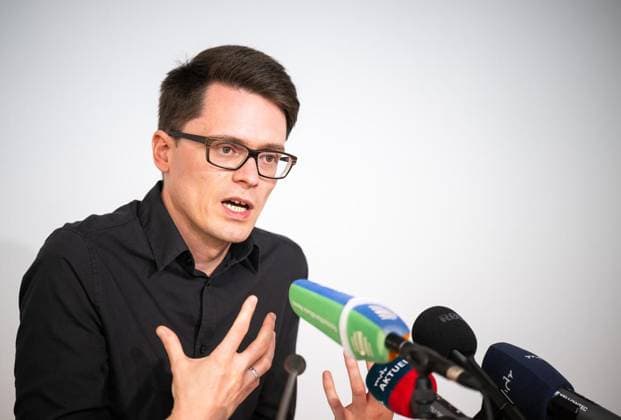 8. THÜRINGER LANDTAG - LPK ** NUR FÜR REDAKTIONELLE ZWECKE ** EDITORIAL USE ONLY **<p>17 06 2026-Erfurt: Thüringer Landtag Landespressekonferenz mit den Vorsitzenden der Landtagsfraktionen vor der nächsten Landtagssitzung im Foto: Christian Schaft (Linke) ( Deutschland Thueringen Erfurt Copyright: SaschaxFromm *** 8 THURINGIAN STATE PARLIAMENT LPK FOR EDITORIAL USE ONLY EDITORIAL USE ONLY June 17, 2026, Erfurt, Thuringian State Parliament Copyright: SaschaxFromm doc86bt7n20yk3oatn51cgd ,EDITORIAL USE ONLY
