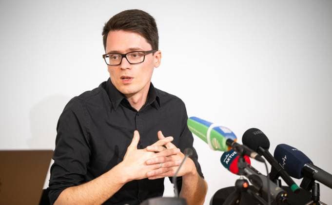 8. THÜRINGER LANDTAG - LPK ** NUR FÜR REDAKTIONELLE ZWECKE ** EDITORIAL USE ONLY **<p>17 06 2026-Erfurt: Thüringer Landtag Landespressekonferenz mit den Vorsitzenden der Landtagsfraktionen vor der nächsten Landtagssitzung im Foto: Christian Schaft (Linke) ( Deutschland Thueringen Erfurt Copyright: SaschaxFromm *** 8 THURINGIAN STATE PARLIAMENT LPK FOR EDITORIAL USE ONLY EDITORIAL USE ONLY June 17, 2026, Erfurt, Thuringian State Parliament Copyright: SaschaxFromm doc86bt7kh11xh33gkemwh ,EDITORIAL USE ONLY