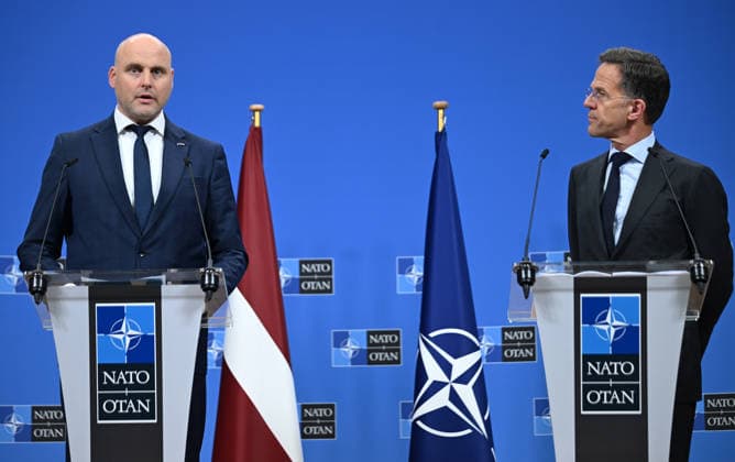Mark Rutte - Andris Kulbergs press conference in Brussels BRUSSELS, BELGIUM -JUNE 17: NATO Secretary General Mark Rutte (R) and Latvian Prime Minister Andris Kulbergs (L) hold a joint press conference at NATO headquarters on June 17, 2026, in Brussels, Belgium. Dursun Aydemir Anadolu Brussels Belgium. Editorial use only. Please get in touch for any other usage.  Copyright: x2026xAnadoluxDursunxAydemirx