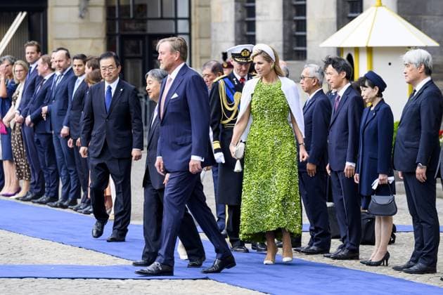 Amsterdam, The Netherlands, 2026-06-17 10:07:18 AMSTERDAM, 17-06-2026, Dam Square At the invitation of King Willem-Alexander and Queen Maxima, Emperor Naruhito of Japan is paying a state visit to the Netherlands. Emperor Naruhito is accompanied by Her Majesty Empress Masako. The state visit is a confirmation of the close and historic relationship between Japan and the Netherlands. The countries share 426 years of bilateral relations. PHOTO: NLBeeld Patrick van Emst In the photo: King Willem-Alexander and Queen Maxima officially welcome Emperor Naruhito and Empress Masako at Dam Square in Amsterdam. After the delegations are introduced, the Royal Military Band Johan Willem Friso plays the national anthems of both countries. This is follo  Copyright: xx x