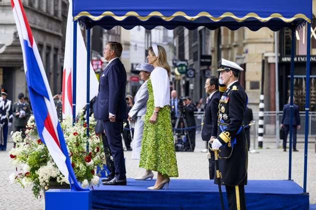 Amsterdam, The Netherlands, 2026-06-17 10:07:34 AMSTERDAM, 17-06-2026, Dam Square At the invitation of King Willem-Alexander and Queen Maxima, Emperor Naruhito of Japan is paying a state visit to the Netherlands. Emperor Naruhito is accompanied by Her Majesty Empress Masako. The state visit is a confirmation of the close and historic relationship between Japan and the Netherlands. The countries share 426 years of bilateral relations. PHOTO: NLBeeld Patrick van Emst In the photo: King Willem-Alexander and Queen Maxima officially welcome Emperor Naruhito and Empress Masako at Dam Square in Amsterdam. After the delegations are introduced, the Royal Military Band Johan Willem Friso plays the national anthems of both countries. This is follo  Copyright: xx x