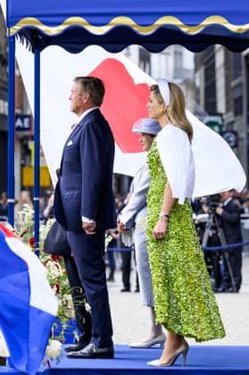 Amsterdam, The Netherlands, 2026-06-17 10:07:55 AMSTERDAM, 17-06-2026, Dam Square At the invitation of King Willem-Alexander and Queen Maxima, Emperor Naruhito of Japan is paying a state visit to the Netherlands. Emperor Naruhito is accompanied by Her Majesty Empress Masako. The state visit is a confirmation of the close and historic relationship between Japan and the Netherlands. The countries share 426 years of bilateral relations. PHOTO: NLBeeld Patrick van Emst In the photo: King Willem-Alexander and Queen Maxima officially welcome Emperor Naruhito and Empress Masako at Dam Square in Amsterdam. After the delegations are introduced, the Royal Military Band Johan Willem Friso plays the national anthems of both countries. This is follo  Copyright: xx x