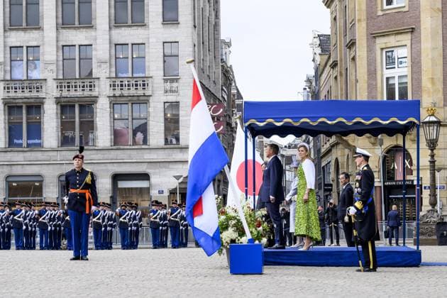 Amsterdam, The Netherlands, 2026-06-17 10:10:00 AMSTERDAM, 17-06-2026, Dam Square At the invitation of King Willem-Alexander and Queen Maxima, Emperor Naruhito of Japan is paying a state visit to the Netherlands. Emperor Naruhito is accompanied by Her Majesty Empress Masako. The state visit is a confirmation of the close and historic relationship between Japan and the Netherlands. The countries share 426 years of bilateral relations. PHOTO: NLBeeld Patrick van Emst In the photo: King Willem-Alexander and Queen Maxima officially welcome Emperor Naruhito and Empress Masako at Dam Square in Amsterdam. After the delegations are introduced, the Royal Military Band Johan Willem Friso plays the national anthems of both countries. This is follo  Copyright: xx x