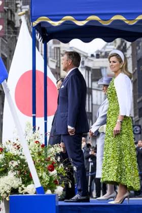 Amsterdam, The Netherlands, 2026-06-17 10:10:00 AMSTERDAM, 17-06-2026, Dam Square At the invitation of King Willem-Alexander and Queen Maxima, Emperor Naruhito of Japan is paying a state visit to the Netherlands. Emperor Naruhito is accompanied by Her Majesty Empress Masako. The state visit is a confirmation of the close and historic relationship between Japan and the Netherlands. The countries share 426 years of bilateral relations. PHOTO: NLBeeld Patrick van Emst In the photo: King Willem-Alexander and Queen Maxima officially welcome Emperor Naruhito and Empress Masako at Dam Square in Amsterdam. After the delegations are introduced, the Royal Military Band Johan Willem Friso plays the national anthems of both countries. This is follo  Copyright: xx x