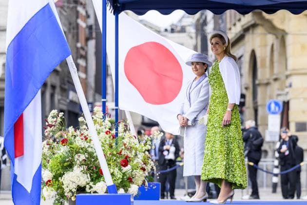 Amsterdam, The Netherlands, 2026-06-17 10:10:21 AMSTERDAM, 17-06-2026, Dam Square At the invitation of King Willem-Alexander and Queen Maxima, Emperor Naruhito of Japan is paying a state visit to the Netherlands. Emperor Naruhito is accompanied by Her Majesty Empress Masako. The state visit is a confirmation of the close and historic relationship between Japan and the Netherlands. The countries share 426 years of bilateral relations. PHOTO: NLBeeld Patrick van Emst In the photo: King Willem-Alexander and Queen Maxima officially welcome Emperor Naruhito and Empress Masako at Dam Square in Amsterdam. After the delegations are introduced, the Royal Military Band Johan Willem Friso plays the national anthems of both countries. This is follo  Copyright: xx x