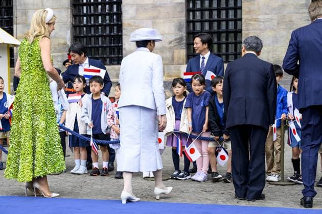 Amsterdam, The Netherlands, 2026-06-17 10:13:37 AMSTERDAM, 17-06-2026, Dam Square At the invitation of King Willem-Alexander and Queen Maxima, Emperor Naruhito of Japan is paying a state visit to the Netherlands. Emperor Naruhito is accompanied by Her Majesty Empress Masako. The state visit is a confirmation of the close and historic relationship between Japan and the Netherlands. The countries share 426 years of bilateral relations. PHOTO: NLBeeld Patrick van Emst In the photo: King Willem-Alexander and Queen Maxima officially welcome Emperor Naruhito and Empress Masako at Dam Square in Amsterdam. After the delegations are introduced, the Royal Military Band Johan Willem Friso plays the national anthems of both countries. This is follo  Copyright: xx x