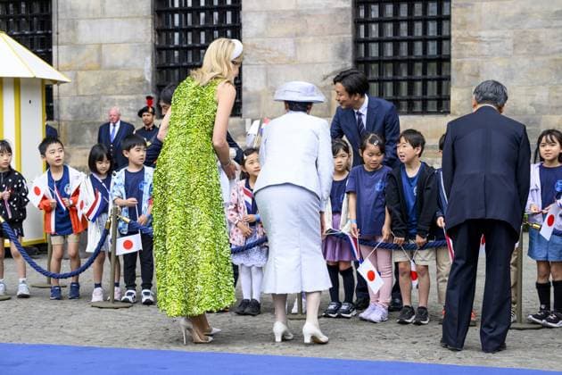 Amsterdam, The Netherlands, 2026-06-17 10:13:39 AMSTERDAM, 17-06-2026, Dam Square At the invitation of King Willem-Alexander and Queen Maxima, Emperor Naruhito of Japan is paying a state visit to the Netherlands. Emperor Naruhito is accompanied by Her Majesty Empress Masako. The state visit is a confirmation of the close and historic relationship between Japan and the Netherlands. The countries share 426 years of bilateral relations. PHOTO: NLBeeld Patrick van Emst In the photo: King Willem-Alexander and Queen Maxima officially welcome Emperor Naruhito and Empress Masako at Dam Square in Amsterdam. After the delegations are introduced, the Royal Military Band Johan Willem Friso plays the national anthems of both countries. This is follo  Copyright: xx x