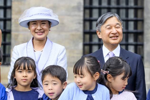 Amsterdam, The Netherlands, 2026-06-17 10:16:01 AMSTERDAM, 17-06-2026, Dam Square At the invitation of King Willem-Alexander and Queen Maxima, Emperor Naruhito of Japan is paying a state visit to the Netherlands. Emperor Naruhito is accompanied by Her Majesty Empress Masako. The state visit is a confirmation of the close and historic relationship between Japan and the Netherlands. The countries share 426 years of bilateral relations. PHOTO: NLBeeld Patrick van Emst In the photo: King Willem-Alexander and Queen Maxima officially welcome Emperor Naruhito and Empress Masako at Dam Square in Amsterdam. After the delegations are introduced, the Royal Military Band Johan Willem Friso plays the national anthems of both countries. This is follo  Copyright: xx x