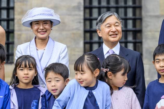 Amsterdam, The Netherlands, 2026-06-17 10:16:01 AMSTERDAM, 17-06-2026, Dam Square At the invitation of King Willem-Alexander and Queen Maxima, Emperor Naruhito of Japan is paying a state visit to the Netherlands. Emperor Naruhito is accompanied by Her Majesty Empress Masako. The state visit is a confirmation of the close and historic relationship between Japan and the Netherlands. The countries share 426 years of bilateral relations. PHOTO: NLBeeld Patrick van Emst In the photo: King Willem-Alexander and Queen Maxima officially welcome Emperor Naruhito and Empress Masako at Dam Square in Amsterdam. After the delegations are introduced, the Royal Military Band Johan Willem Friso plays the national anthems of both countries. This is follo  Copyright: xx x