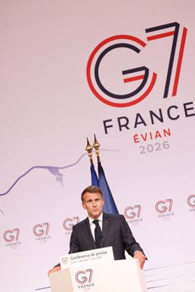 French President Emmanuel Macron during the closing press conference of the G7 summit in Évian-les-Bains, France, on June 17, 2026. Dominique Jacovides Bestimage French President Emmanuel Macron during the closing press conference of the G7 summit in Évian-les-Bains, France, on June 17, 2026 Évian-les-Bains France,detected_source_language  Copyright: xDOMINIQUExJACOVIDESx xBESTIMAGExDOMINIQUExJACOVIDESx xBESTIMAGEx