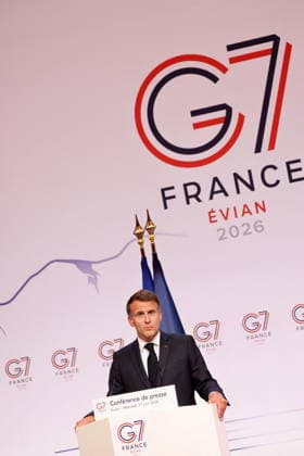 French President Emmanuel Macron during the closing press conference of the G7 summit in Évian-les-Bains, France, on June 17, 2026. Dominique Jacovides Bestimage French President Emmanuel Macron during the closing press conference of the G7 summit in Évian-les-Bains, France, on June 17, 2026 Évian-les-Bains France,detected_source_language  Copyright: xDOMINIQUExJACOVIDESx xBESTIMAGExDOMINIQUExJACOVIDESx xBESTIMAGEx