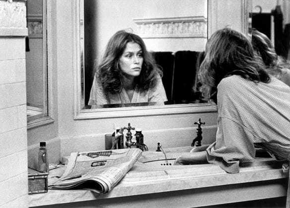 Lauren Hutton, on-set of the Film, The Gambler , Paramount Pictures, 1974  Copyright: xABxArchivex jtv013260