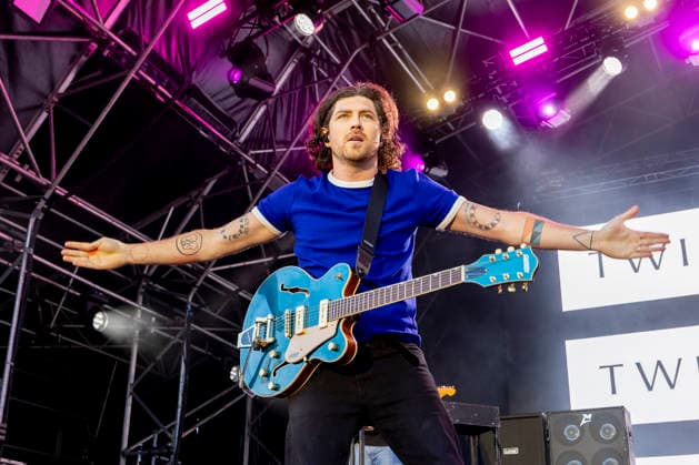 Twin Atlantic play live at Lincoln Castle Twin Atlantic perform live at Lincoln Castle, 14 June 2026, Credit:Steve Taylor arps Steve Taylor - B5787 Avalon  Copyright: xStevexTaylorxarpsx xStevexTaylorx-xB5787x xAvalonx 1110816425