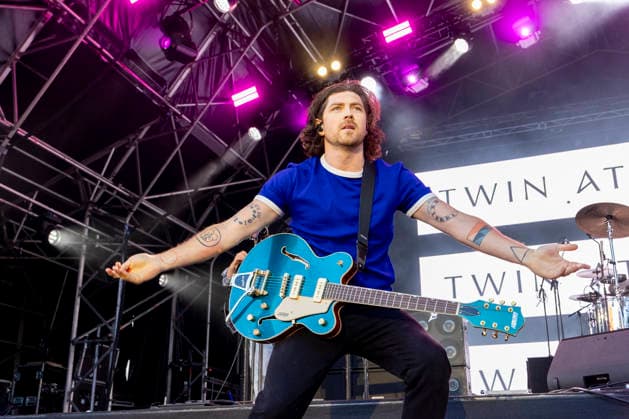 Twin Atlantic play live at Lincoln Castle Twin Atlantic perform live at Lincoln Castle, 14 June 2026, Credit:Steve Taylor arps Steve Taylor - B5787 Avalon  Copyright: xStevexTaylorxarpsx xStevexTaylorx-xB5787x xAvalonx 1110816426