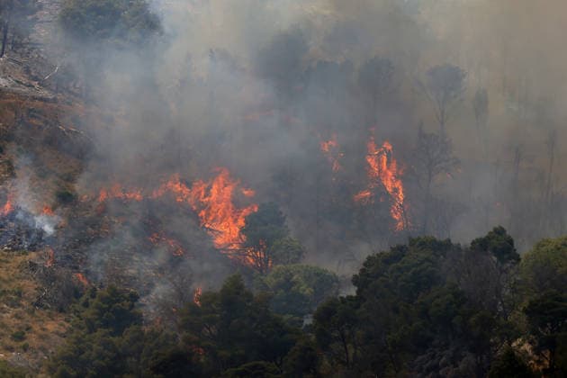 Wildfire continues to burn in Sicily s Trapani region as aerial response intensifies TRAPANI, ITALY - JUNE 17: Firefighting aircraft and helicopters operate to extinguish a wildfire that broke out in a maquis area near the Grande Montagna location in Trapani, on the west of Italy s Sicily Island, on June 17, 2026. The wildfire, which started yesterday afternoon, continues to spread despite ongoing aerial and ground efforts. Alberto Lo Bianco Anadolu Trapani Italy. Editorial use only. Please get in touch for any other usage.  Copyright: x2026xAnadoluxAlbertoxLoxBiancox