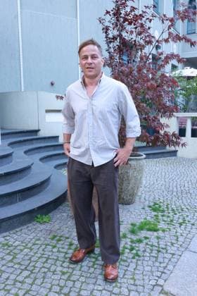 ICON Summer Dinner 2026, Empfang Tom Wlaschiha ICON.Summer Dinner 2026, Seated Dinner im Hotel Roomers, Steinplatz, Berlin, Datum: 17.06.2026 *** ICON Summer Dinner 2026, Reception with Tom Wlaschiha ICON Summer Dinner 2026, Seated Dinner at Hotel Roomers, Steinplatz, Berlin, Date Copyright: xEventpress Kratschx