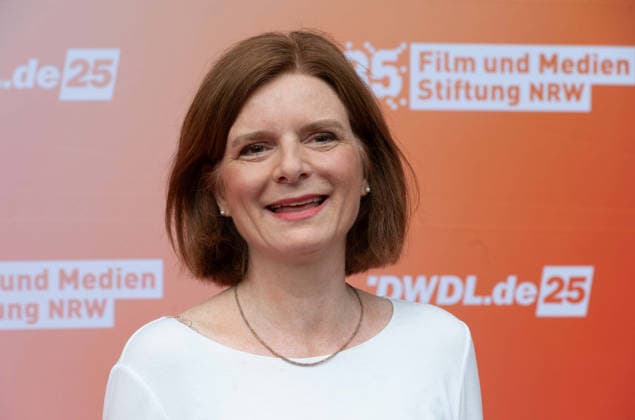 Katrin VERNAU, Intendantin des WDR, Portraet, Porträt, Portrait, Angeschnittenes Einzelbild, Einzelmotiv, Roter Teppich, Red Carpet Show, Ankunft, arrival, Sommerfest der Film und Medienstiftung NRW in Koeln, 17.06.2026. *** Katrin VERNAU, Artistic Director of WDR, Portrait, Single frame, Single image, Red Carpet, Red Carpet Show, Arrival, Summer Festival of the Film and Media Foundation NRW in Cologne, June 17, 2026,detected_source_language