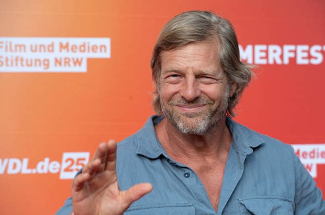 Henning BAUM, Schauspieler, Portraet, Porträt, Portrait, Angeschnittenes Einzelbild, Einzelmotiv, Roter Teppich, Red Carpet Show, Ankunft, arrival, Sommerfest der Film und Medienstiftung NRW in Koeln, 17.06.2026. *** Henning BAUM, actor, portrait, close-up, single image, single subject, red carpet, red carpet event, arrival, Summer Festival of the Film and Media Foundation NRW in Cologne, June 17, 2026,detected_source_language