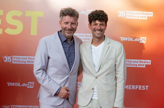 Thorsten SCHORN, Moderator, mit Ehemann Piero, Sommerfest der Film und Medienstiftung NRW in Koeln, 17.06.2026. *** Thorsten SCHORN, host, with his husband Piero, at the Film and Media Foundation NRW’s summer party in Cologne, June 17, 2026,detected_source_language