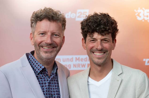 Thorsten SCHORN, Moderator, mit Ehemann Piero, Sommerfest der Film und Medienstiftung NRW in Koeln, 17.06.2026. *** Thorsten SCHORN, host, with his husband Piero, at the Film and Media Foundation NRW’s summer party in Cologne, June 17, 2026,detected_source_language