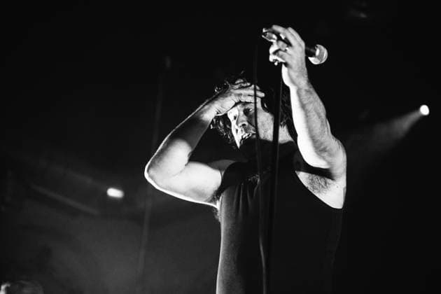 Konzert von Alexisonfire in Berlin Am 17.06.2026 spielte die kanadische Post-Hardcore-Band Alexisonfire ein Konzert im Berliner Huxleys Neue Welt. Im Bild Sänger George Pettit., Berlin Berlin Deutschland Neukölln *** Alexisonfire Concert in Berlin On June 17, 2026, the Canadian post-hardcore band Alexisonfire played a concert at Huxleys Neue Welt in Berlin. Pictured