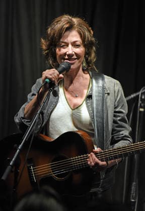 June 18, 2026, Atlanta, Georgia, USA: Amy Grant live at EddieÃ¢â‚¬â ¢s Attic, Decatur, Georgia 6-17-26. The 6 time Grammy winner makes her Eddie s Attic debut during her underplay tour playing an intimate sold out show to only 175 people in support of her new album The Me That Remains Atlanta USA  - ZUMAs380 20260618_zep_s380_006 Copyright: xDerekxStormx