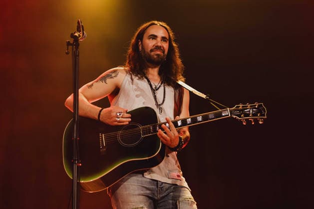 Halestorm Playing an Acoustic Set at Islington Assembly Hall, London Halestorm Lzzy Hale and Joe Hottinger Acoustic Set Islington Assembly Hall London Wednesday 17th June, Credit:Justine Louise Avalon  Copyright: xJustinexLouisex xAvalonx 1110845829