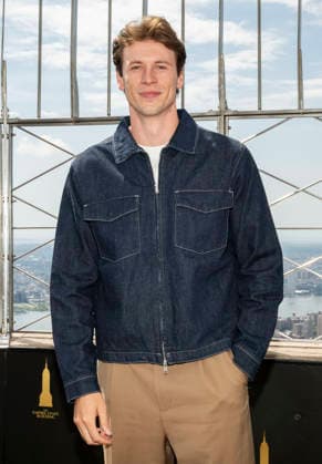 June 17, 2026, New York, New York, USA: JOSH BRUBAKER visits the Empire State Building in New York to celebrate the expansion of his two shows, The Bru Show and Audacity Check In. 17 June 2026 New York USA - ZUMAa265 20260617_zep_a265_018 Copyright: xEricxAcquayex