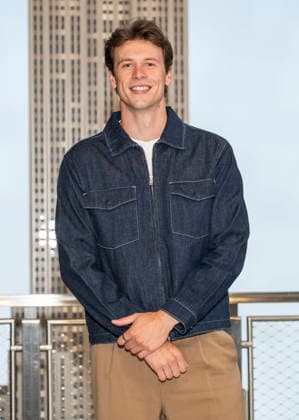 June 17, 2026, New York, New York, USA: JOSH BRUBAKER visits the Empire State Building in New York to celebrate the expansion of his two shows, The Bru Show and Audacity Check In. 17 June 2026 New York USA - ZUMAa265 20260617_zep_a265_004 Copyright: xEricxAcquayex