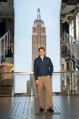June 17, 2026, New York, New York, USA: JOSH BRUBAKER visits the Empire State Building in New York to celebrate the expansion of his two shows, The Bru Show and Audacity Check In. 17 June 2026 New York USA - ZUMAa265 20260617_zep_a265_002 Copyright: xEricxAcquayex