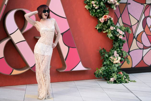V&A Summer Party 2026 in London, UK- 17 JUNE 2026. Julia Hobbs attends the V&A Summer Party 2026 at The V&A . London United Kingdom Copyright: xLounisxTiarx xSOPAxImagesx _DSC1776