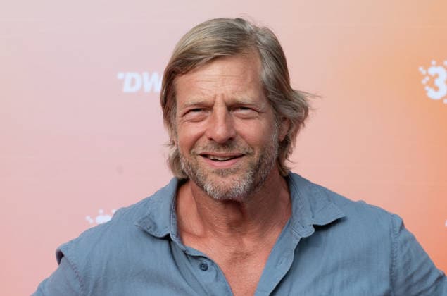 Henning BAUM, Schauspieler, Portraet, Porträt, Portrait, Angeschnittenes Einzelbild, Einzelmotiv, Roter Teppich, Red Carpet Show, Ankunft, arrival, Sommerfest der Film und Medienstiftung NRW in Koeln, 17.06.2026. *** Henning BAUM, actor, portrait, close-up, single image, single subject, red carpet, red carpet event, arrival, Summer Festival of the Film and Media Foundation NRW in Cologne, June 17, 2026,detected_source_language