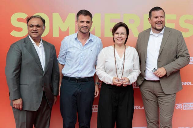 Walid Nakschbandi, Christoph Pellander, Michelle Müntefering und Thomas Lückerath beim Sommerfest zum 35-jährigen Bestehen der Film- und Medienstiftung NRW im Park CafÃ . Köln, 17.06.2026 *** Walid Nakschbandi, Christoph Pellander, Michelle Müntefering, and Thomas Lückerath at the summer party celebrating the 35th anniversary of the Film and Media Foundation NRW at Park Café in Cologne, June 17, 2026,detected_source_language Foto:xR.xSchmiegeltx xFuturexImagex nrw_sommerfest_6613