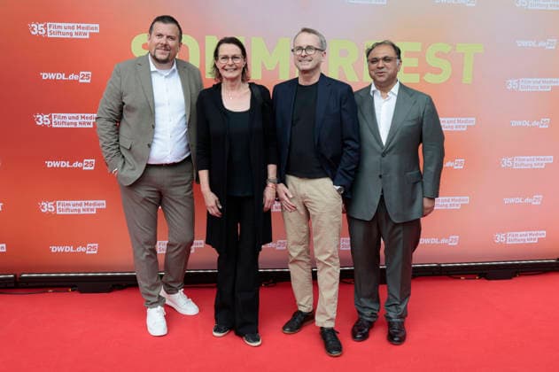 Thomas Lückerath, Astrid Quentell, Nicolas Paalzow und Walid Nakschbandi beim Sommerfest zum 35-jährigen Bestehen der Film- und Medienstiftung NRW im Park CafÃ . Köln, 17.06.2026 *** Thomas Lückerath, Astrid Quentell, Nicolas Paalzow, and Walid Nakschbandi at the summer celebration marking the 35th anniversary of the Film and Media Foundation NRW at Park Café in Cologne, June 17, 2026,detected_source_language Foto:xR.xSchmiegeltx xFuturexImagex nrw_sommerfest_6650