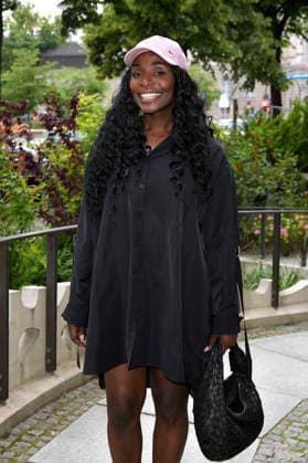 Nikeata Thompson beim ICON Summer Dinner in der Manon Brasserie Nouvelle im Hotel Roomers. Berlin, 17.06.2026 *** Nikeata Thompson at the ICON Summer Dinner at Manon Brasserie Nouvelle at the Roomers Berlin Hotel, June 17, 2026,detected_source_language Foto:xM.xBehrensx xFuturexImagex icon_6178