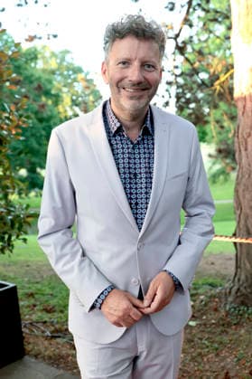 Thorsten Schorn beim Sommerfest zum 35-jährigen Bestehen der Film- und Medienstiftung NRW im Park CafÃ . Köln, 17.06.2026 *** Thorsten Schorn at the summer party celebrating the 35th anniversary of the Film and Media Foundation NRW at Park Café in Cologne, June 17, 2026,detected_source_language Foto:xR.xSchmiegeltx xFuturexImagex nrw_sommerfest_6822